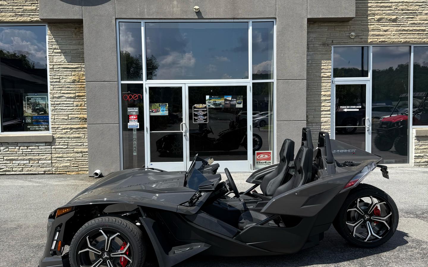 New 2025 Polaris Slingshot R - AutoDrive