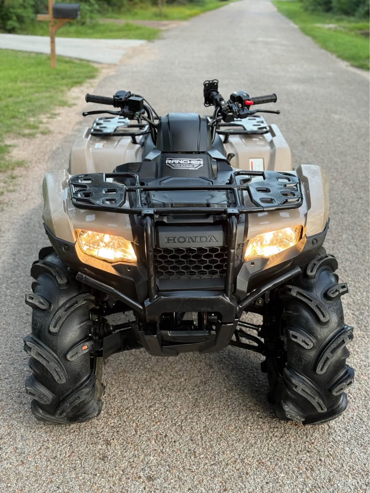 2024 Honda Rancher 420 ES 4x4 - Image 3